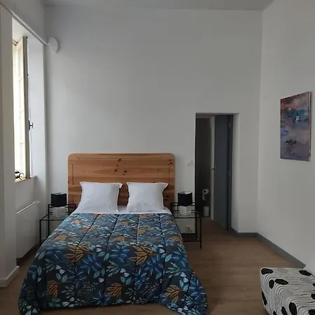 Appartement Avec Parking Prive Saumur Exterior foto